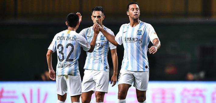  波鸿新援首秀惊艳全场，帽子戏法引领球队崛起