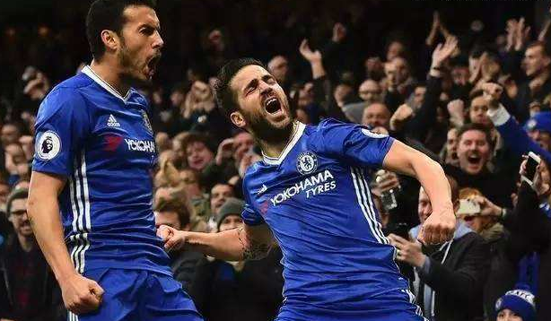  萨拉赫达成英超百球里程碑,红军球迷齐唱赞歌  