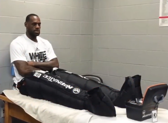  勒沃库森实验室研发智能护具，黑科技预防伤病  